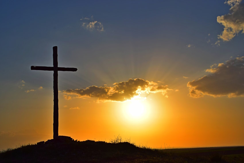 Missouri Prayer, Kansas City Business Prayers, A Cross with Sun in the background horizons.